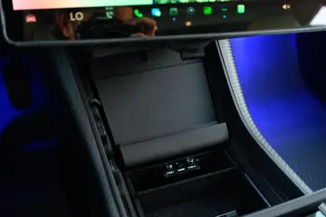 Vehicle image 100
