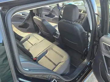 Vehicle image 38
