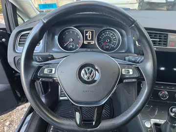 Vehicle image 41