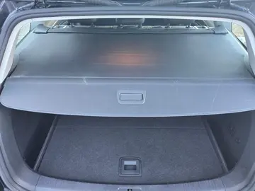 Vehicle image 74