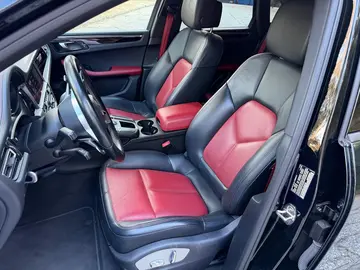 Vehicle image 38
