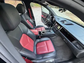 Vehicle image 41
