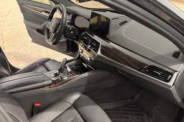 Vehicle image 40