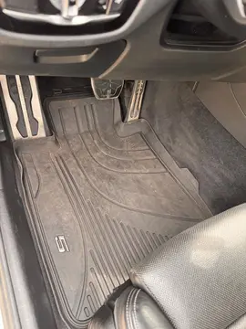 Vehicle image 46
