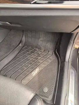 Vehicle image 48