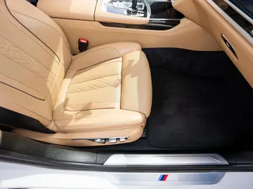 Vehicle image 42