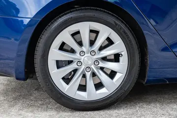 Vehicle image 33