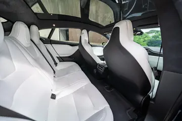 Vehicle image 43