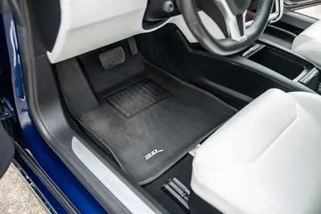 Vehicle image 75