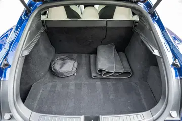 Vehicle image 81