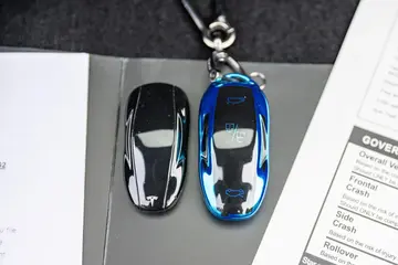 Vehicle image 110