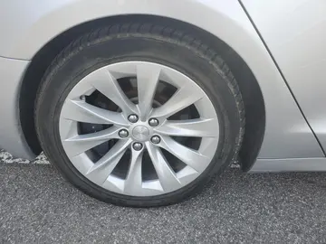 Vehicle image 98