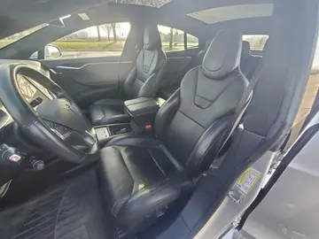 Vehicle image 110