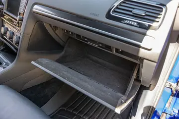 Vehicle image 47