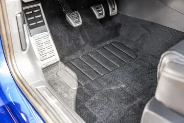 Vehicle image 49