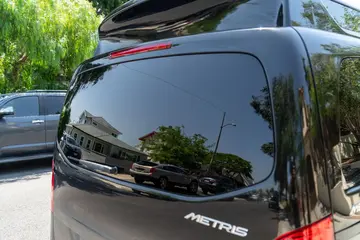 Vehicle image 38