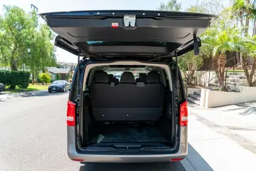 Vehicle image 107