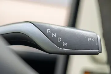Vehicle image 77