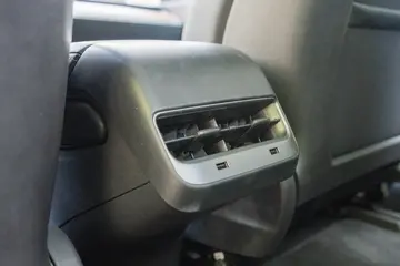 Vehicle image 113