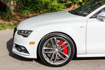 Vehicle image 20