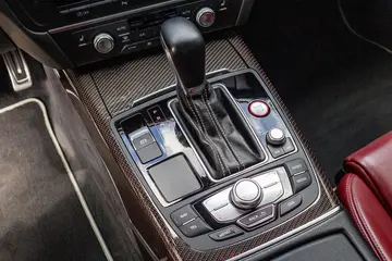 Vehicle image 104