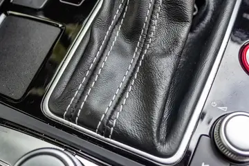 Vehicle image 107