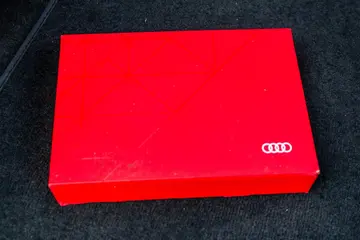 Vehicle image 200
