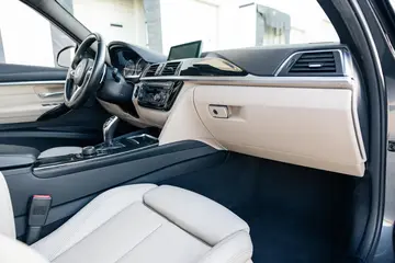 Vehicle image 48
