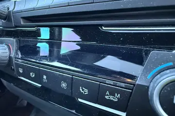Vehicle image 52