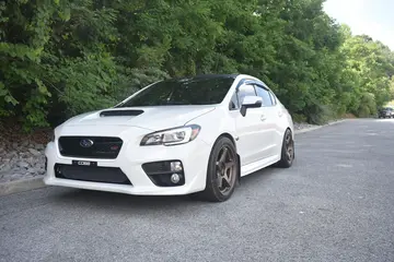 Vehicle image 27