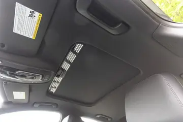 Vehicle image 74