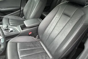 Vehicle image 34
