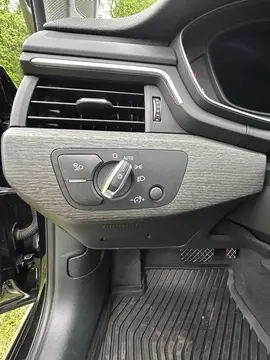 Vehicle image 47