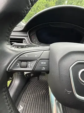 Vehicle image 51