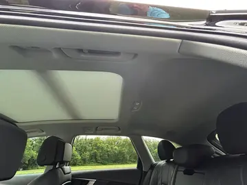 Vehicle image 73