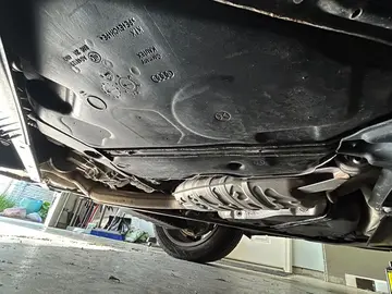 Vehicle image 101