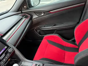 Vehicle image 40