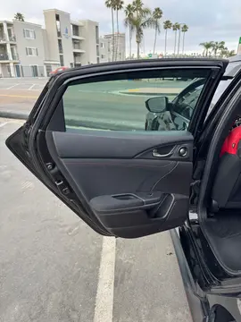Vehicle image 60