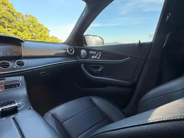 Vehicle image 45