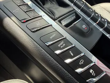 Vehicle image 53