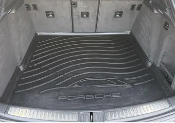 Vehicle image 73