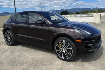 2018 Porsche Macan Turbo