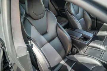 Vehicle image 73