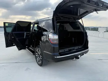 Vehicle image 31