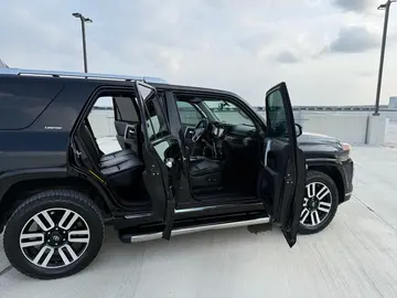 Vehicle image 36