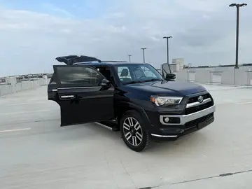 Vehicle image 38
