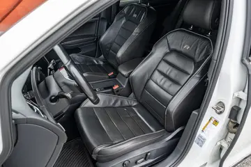 Vehicle image 48