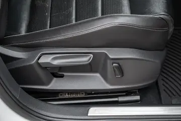 Vehicle image 57