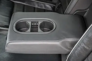 Vehicle image 60
