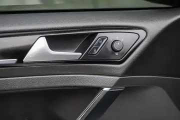 Vehicle image 103